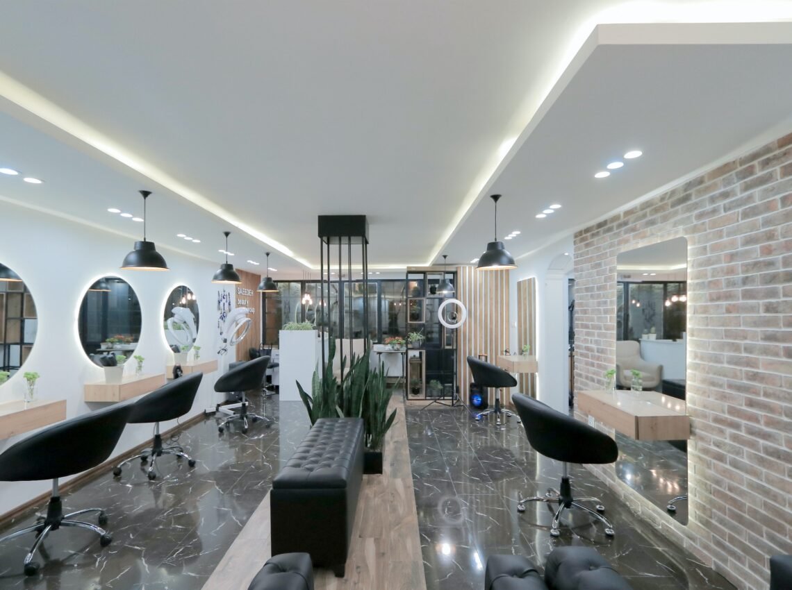 Меблі для салонів краси та beauty: як обрати ідеальне рішення для вашого бізнесу