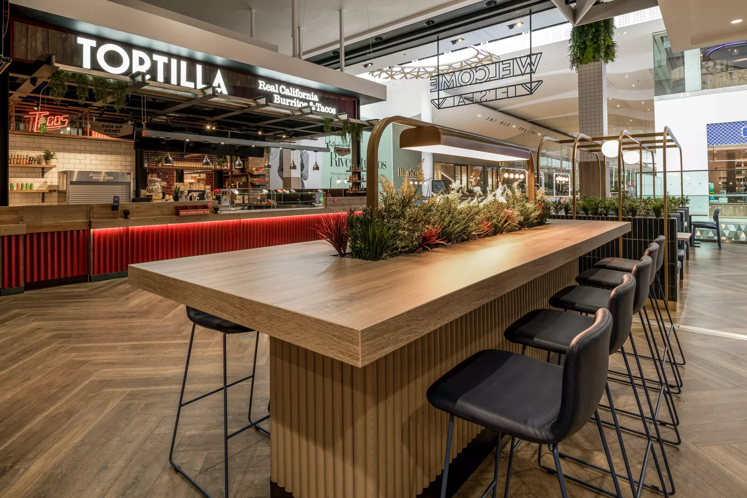 меблі для food court формату